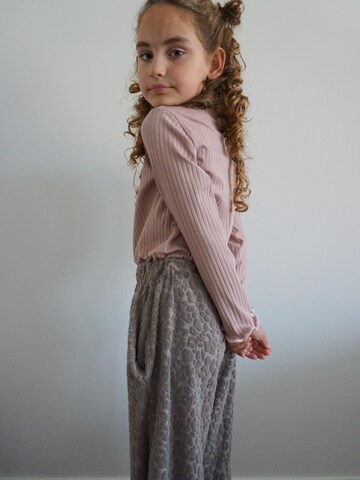By Isèle Wide leg Trousers 'Panter wide leg broek meisjes' in Grey