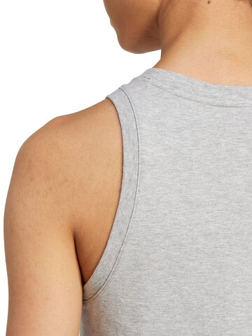 ADIDAS SPORTSWEAR Sportklänning i grå