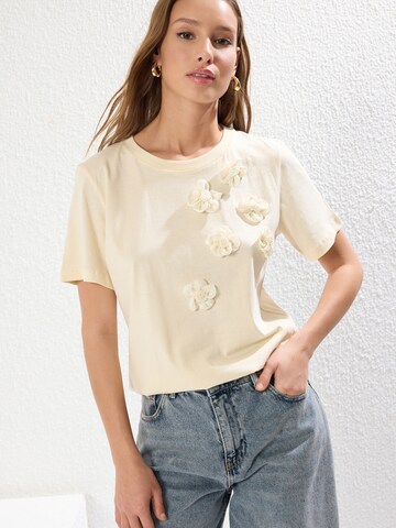 pilka Trendyol Marškinėliai: priekis