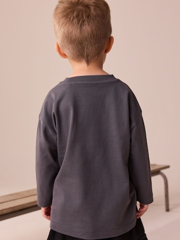 Next T-Shirt in Grau