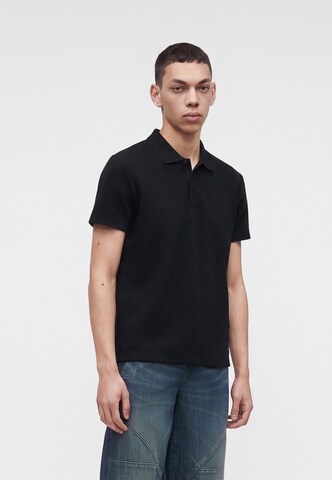 GUESS Sweatshirt in Black: front