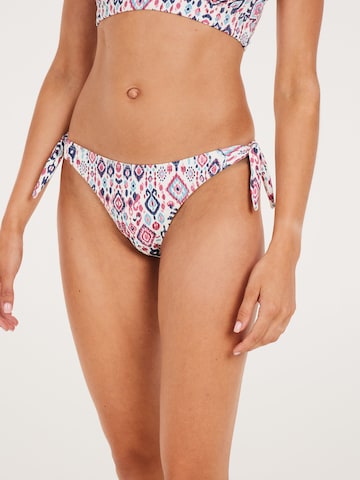 PROTEST Bikinihose 'MIXHILLY 24' in Weiß