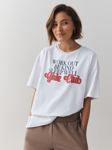 T-shirt Next en blanc : devant