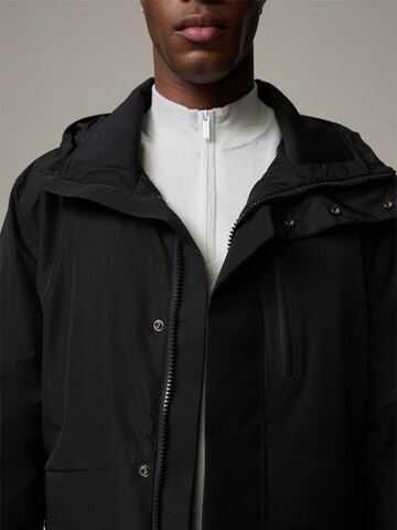 STRELLSON Performance Jacket in Black