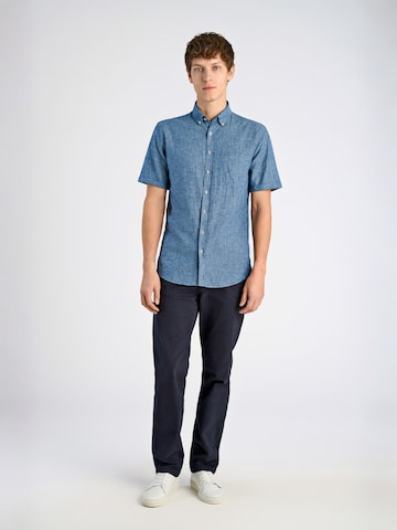 Coupe regular Chemise Lindbergh en bleu