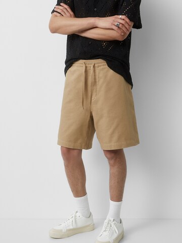 Pull&Bear Regular Shorts in Beige: predná strana