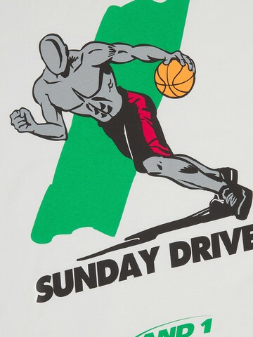 AND1 Paita 'Sunday Drive' värissä valkoinen