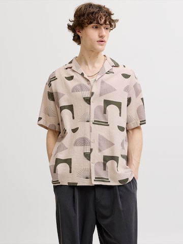 JACK & JONES - Ajuste confortable Camisa en beige: frente