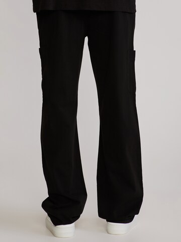 SikSilk Loose fit Pants in Black