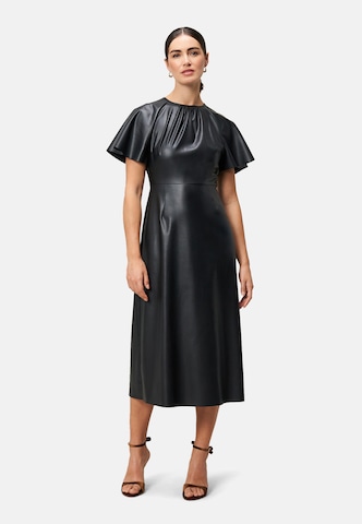 Robe zero en noir : devant