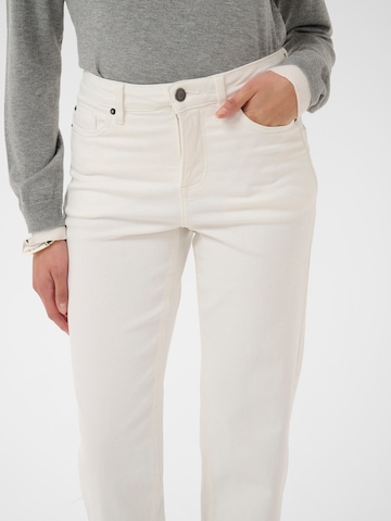 Regular Jean 'KAMaris' Kaffe en blanc