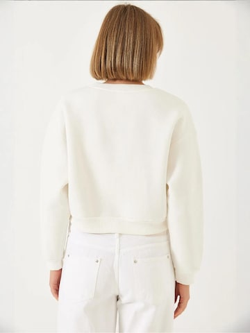 Felpa di Bianco Lucci in beige