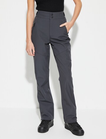 Koton Regular Sporthose in Grau: Vorderseite