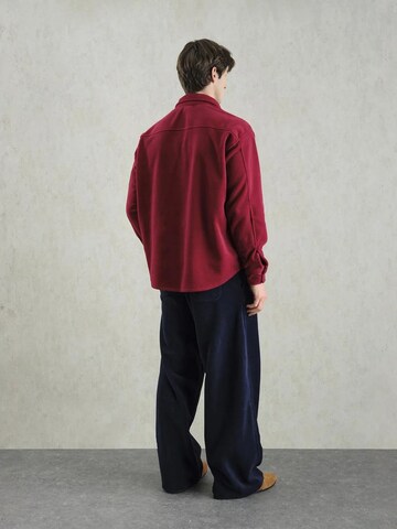 Giesto Comfort fit Button Up Shirt in Red: front