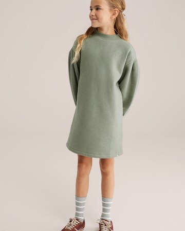 Robe WE Fashion en vert : devant