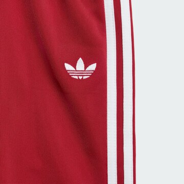 ADIDAS ORIGINALS Костюм для бега 'Firebird' в Красный