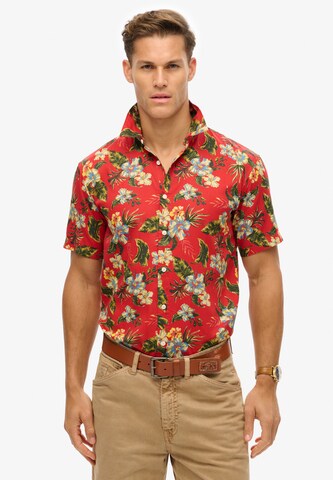 Fit confort Chemise Superdry en rouge : devant