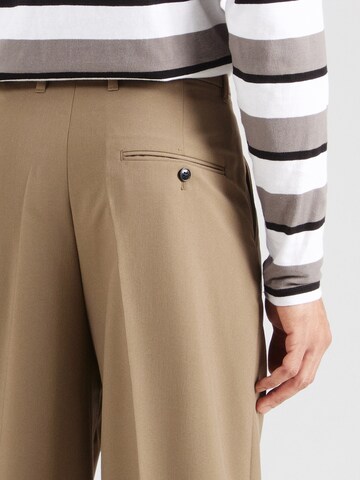 Loosefit Pantaloni con pieghe 'Uno' di WEEKDAY in verde