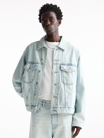 Pull&Bear Přechodná bunda – modrá: přední strana