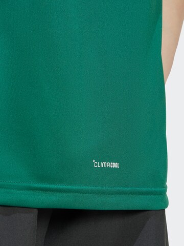 ADIDAS PERFORMANCE Функционална тениска 'Design For Training Legacy' в зелено