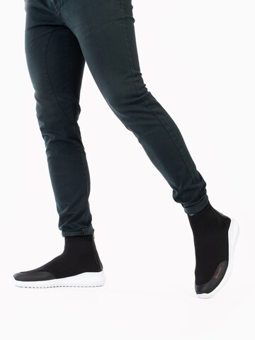 Sneaker alta 'Leon' di Spyder in nero: frontale
