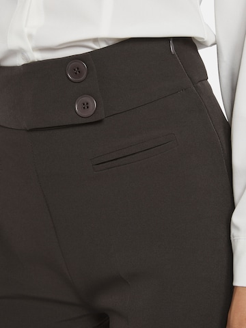 Nicowa Slim fit Trousers 'COREANA' in Brown