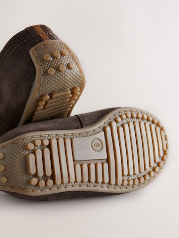 Next Low shoe in Brown