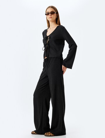 Koton Wide Leg Hose in Schwarz