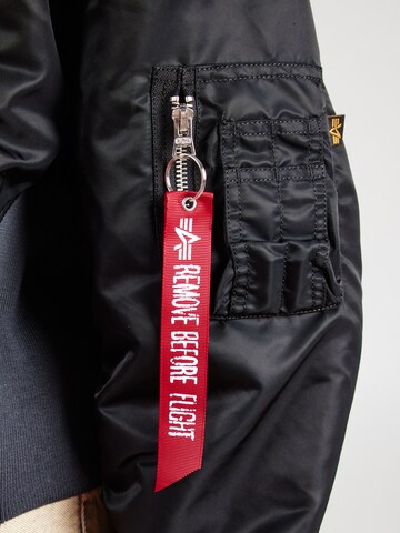 ALPHA INDUSTRIES Демисезонная куртка 'MA-1' в Черный