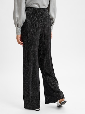 s.Oliver Regular Hose in Schwarz