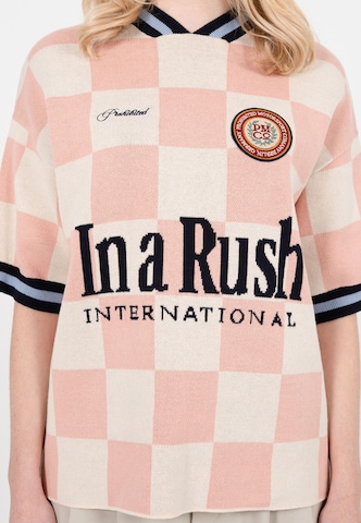 Pullover 'Victory' di Prohibited in rosa