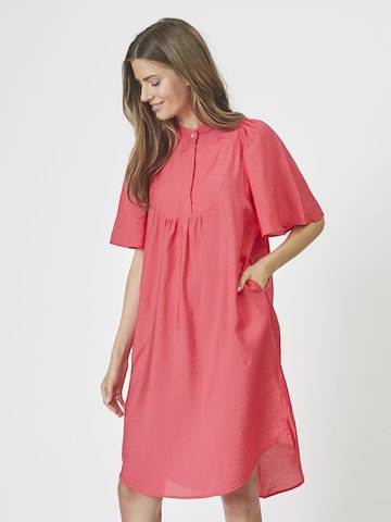 Robe-chemise 'Callum' co'couture en rouge : devant