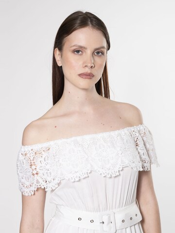 Robe Influencer en blanc