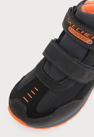 SKECHERS Laarzen 'DYNAMIC TRAIL' in Grijs
