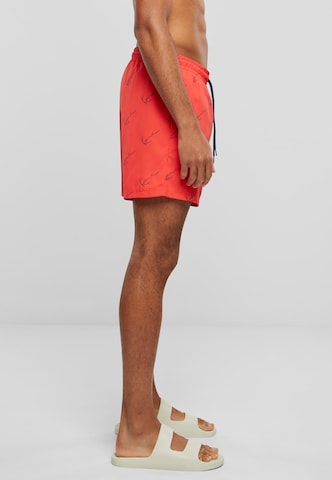 Karl Kani Boardshorts in Rot