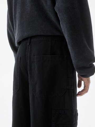 regular Pantaloni cargo di Pull&Bear in nero