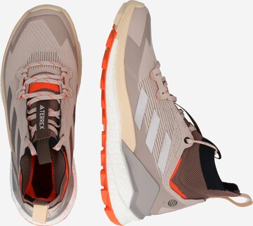 ADIDAS TERREX - Botas 'Free Hiker 2.0' em cinzento