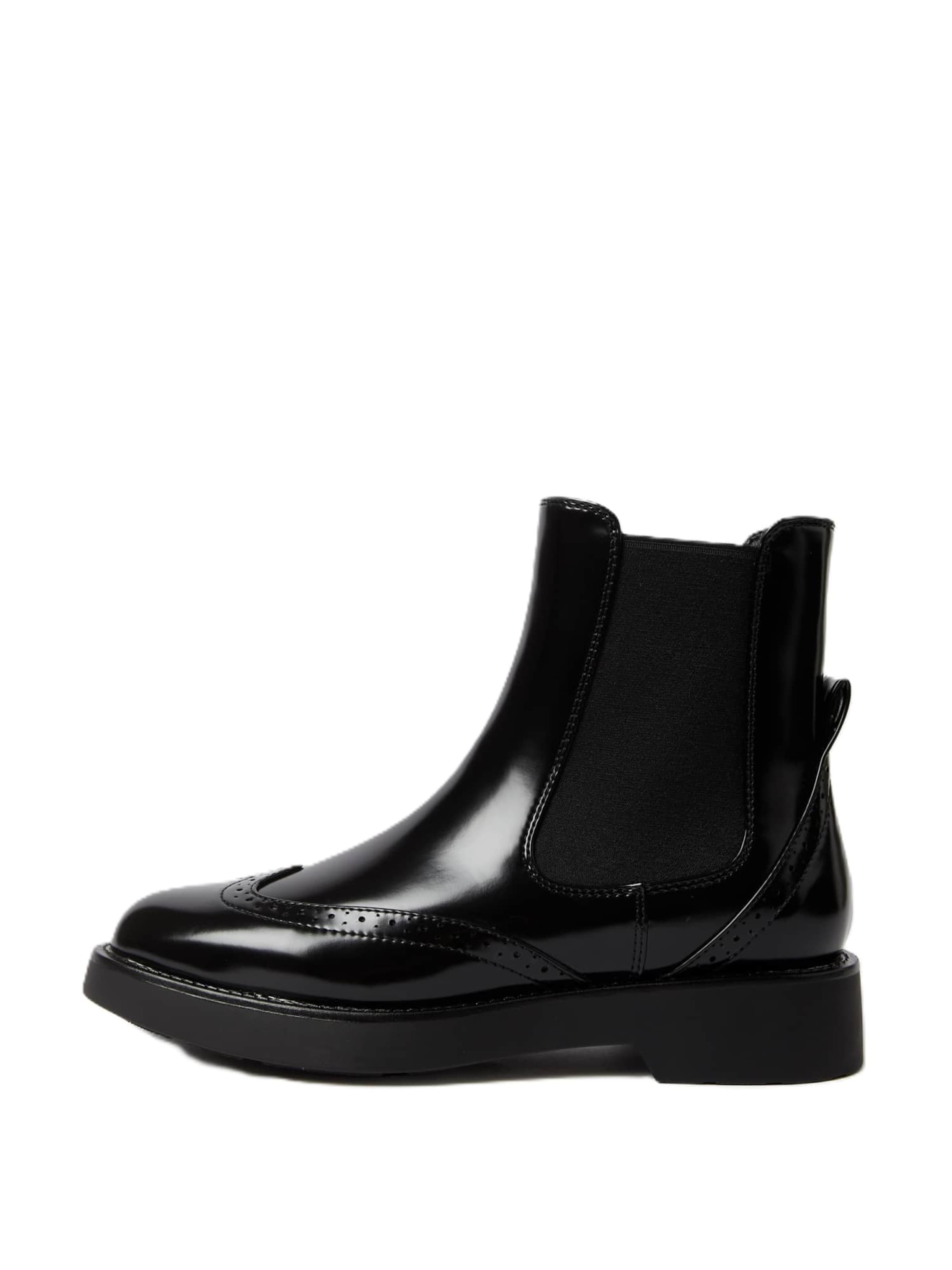 Marks & Spencer Chelsea Boots in Schwarz: Vorderseite