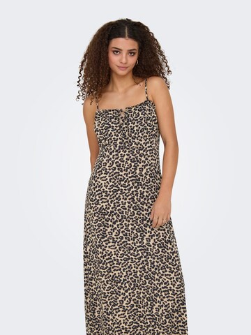 Rochie de la ONLY pe bej