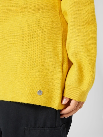 Pullover di Tom Tailor Women + in giallo