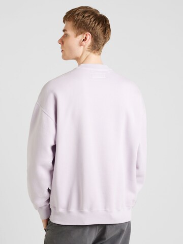Abercrombie & Fitch Sweatshirt 'ESSENTIAL' i lila