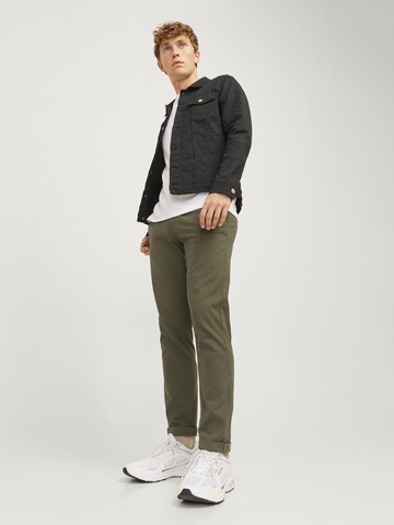 Coupe slim Pantalon chino JACK & JONES en vert