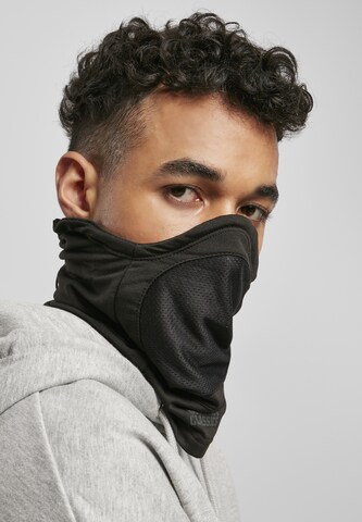Urban Classics Tubhalsduk i svart