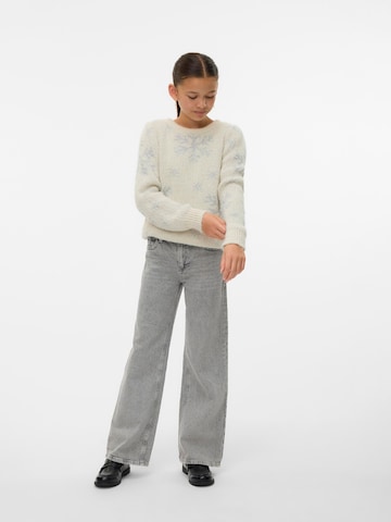 Vero Moda Girl - Jersey 'VMNew Snowy Frost' en blanco