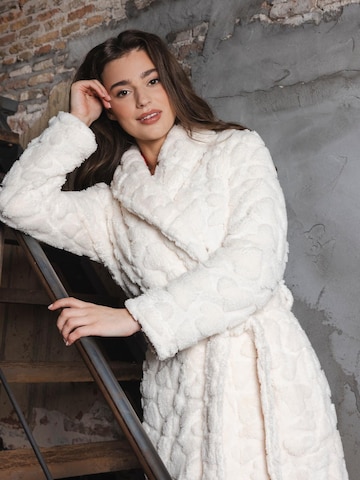 Rebelle Ochtendjas in Beige