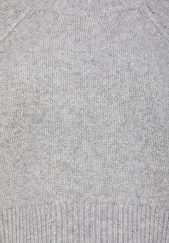 faina Pullover in Grau