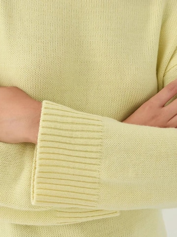 Hiccup Sweter w kolorze żółty