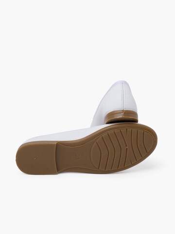 Pisamonas Ballerina‌‌‌‌‌‌‌‌‌‌ in Weiß