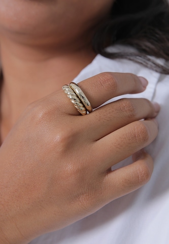ELLI PREMIUM Ring 'Twisted' i guld: forside