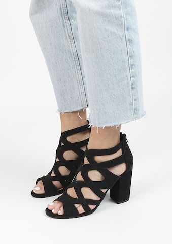 SACHA Sandals in Black